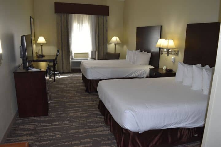 Room 6 of 20