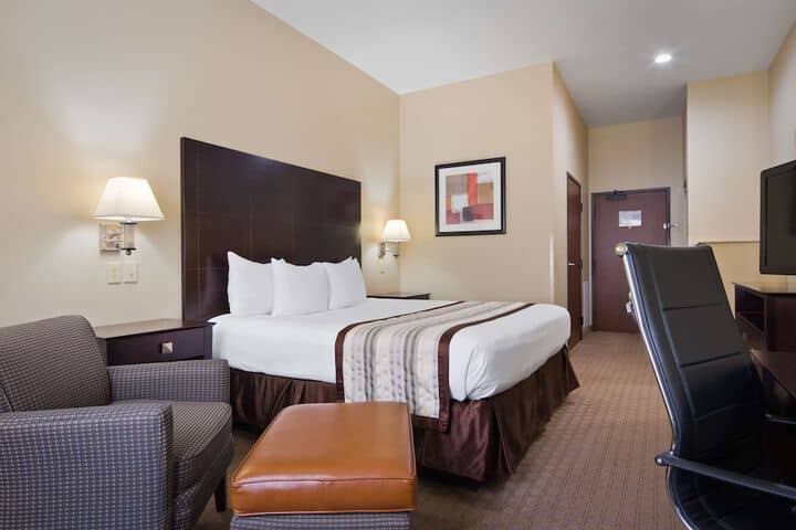 Room 3 of 20